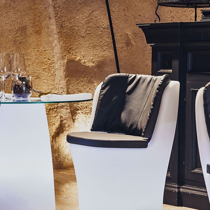 Seduta Comfy Moon con led in resina 60x60 cm