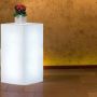 Lampada da appoggio decorazione interno esterno in resina 40x40 H 80 in vari colori cm mod. Youcube